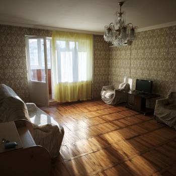 Продается Многокомнатная квартира, 84 м²