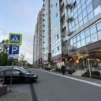 Сдается 1-комнатная квартира, 42 м²