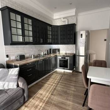 Сдается 1-комнатная квартира, 42 м²