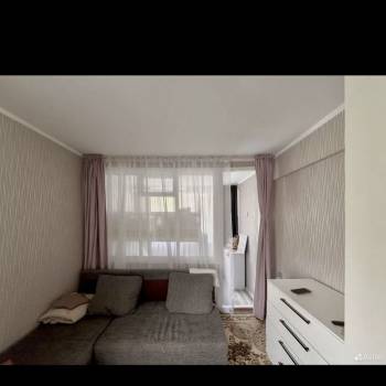 Продается 1-комнатная квартира, 36 м²