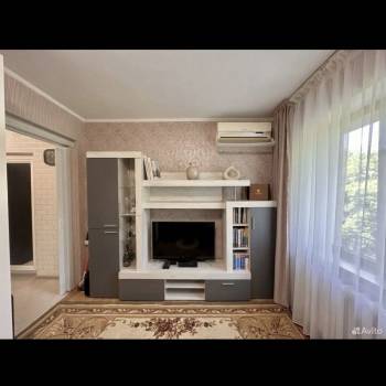 Продается 1-комнатная квартира, 36 м²