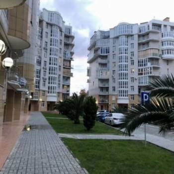 Продается 1-комнатная квартира, 43 м²