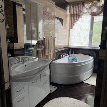 Продается 1-комнатная квартира, 43 м²