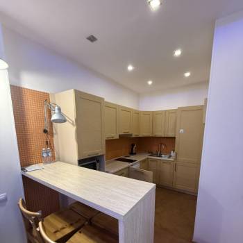 Продается 1-комнатная квартира, 40 м²