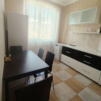 Сдается 1-комнатная квартира, 35 м²