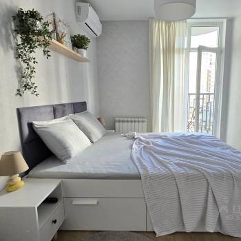 Продается 1-комнатная квартира, 35 м²