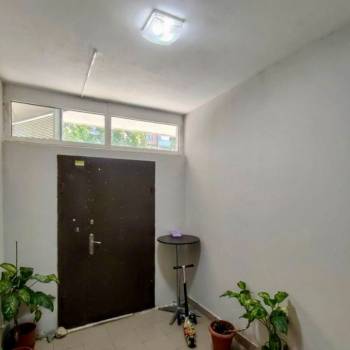 Продается 1-комнатная квартира, 41 м²