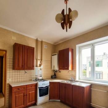 Продается 1-комнатная квартира, 41 м²
