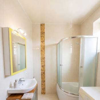 Продается 1-комнатная квартира, 41 м²
