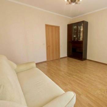 Продается 1-комнатная квартира, 41 м²