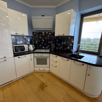 Сдается 2-х комнатная квартира, 75,1 м²
