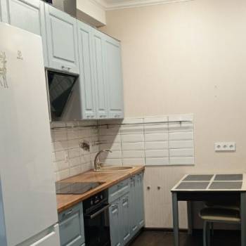 Сдается 1-комнатная квартира, 35 м²