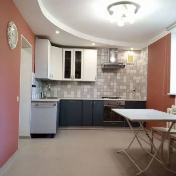 Продается Дом, 196 м²