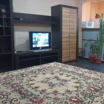 Сдается 1-комнатная квартира, 35 м²