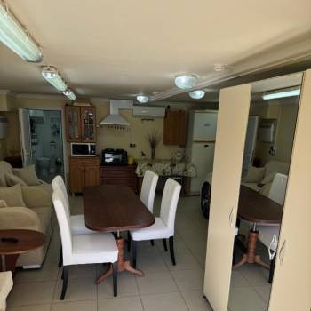 Продается 1-комнатная квартира, 56 м²