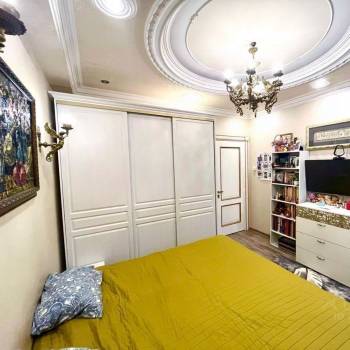 Продается Многокомнатная квартира, 90 м²