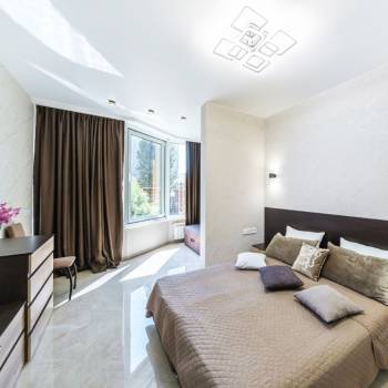 Сдается 1-комнатная квартира, 54,4 м²