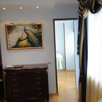 Сдается Многокомнатная квартира, 90 м²