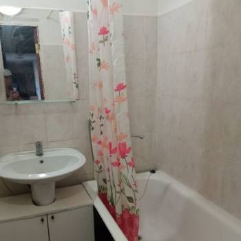 Сдается Многокомнатная квартира, 70 м²