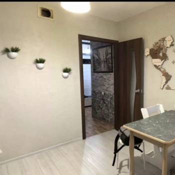 Сдается Многокомнатная квартира, 70 м²