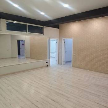 Сдается Нежилое помещение, 117 м²