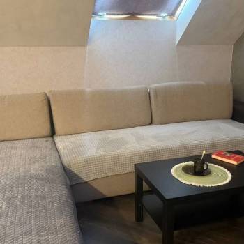 Продается 1-комнатная квартира, 76 м²