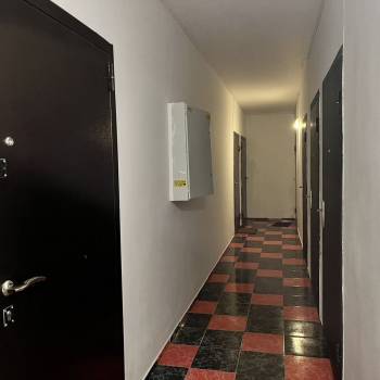 Продается 1-комнатная квартира, 40 м²