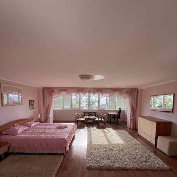 Сдается Многокомнатная квартира, 280 м²