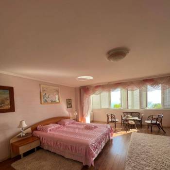Сдается Многокомнатная квартира, 280 м²