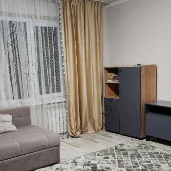 Сдается Многокомнатная квартира, 92 м²