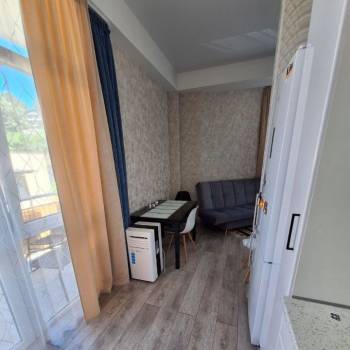 Продается 1-комнатная квартира, 33 м²