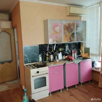 Продается 1-комнатная квартира, 32 м²