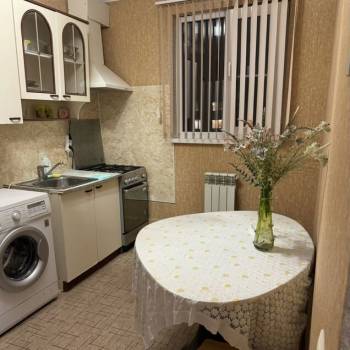 Сдается 1-комнатная квартира, 37 м²