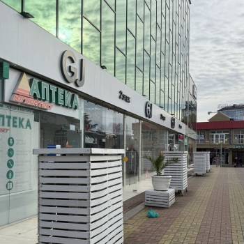 Сдается Нежилое помещение, 215 м²