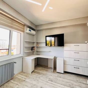 Продается 1-комнатная квартира, 35 м²