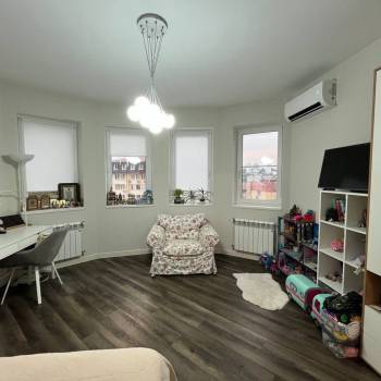 Продается 3-х комнатная квартира, 79 м²