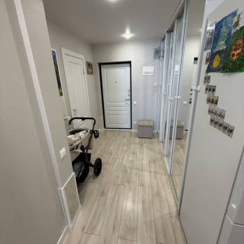 Продается 2-х комнатная квартира, 57 м²