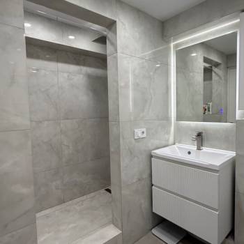 Продается 1-комнатная квартира, 44 м²