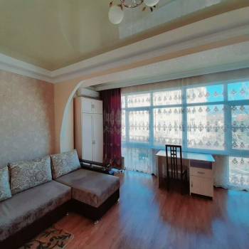 Продается 1-комнатная квартира, 41 м²