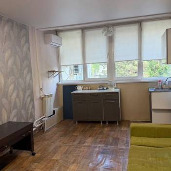 Продается 1-комнатная квартира, 18 м²