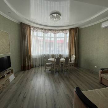 Сдается Многокомнатная квартира, 70 м²