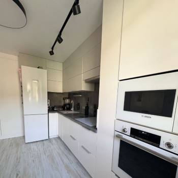 Продается Многокомнатная квартира, 85 м²