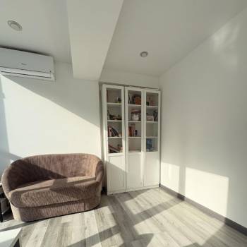 Продается Многокомнатная квартира, 85 м²