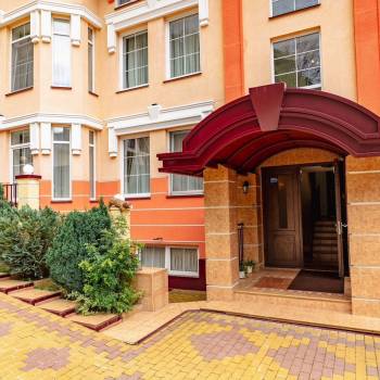 Сдается 2-х комнатная квартира, 70 м²