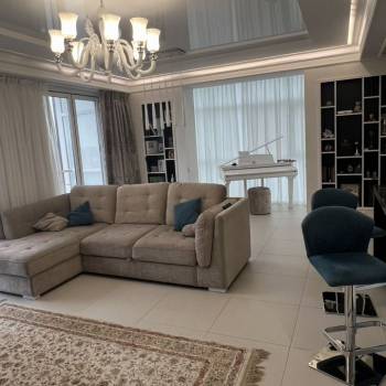 Продается Многокомнатная квартира, 110 м²