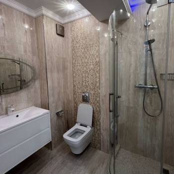 Продается Многокомнатная квартира, 110 м²