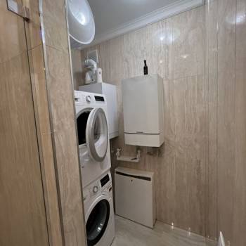 Продается Многокомнатная квартира, 110 м²