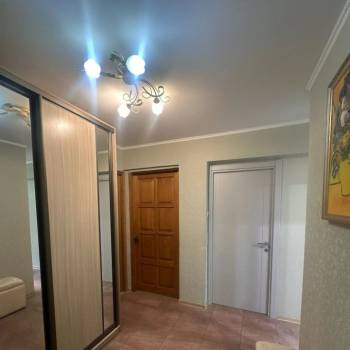 Сдается Многокомнатная квартира, 80 м²