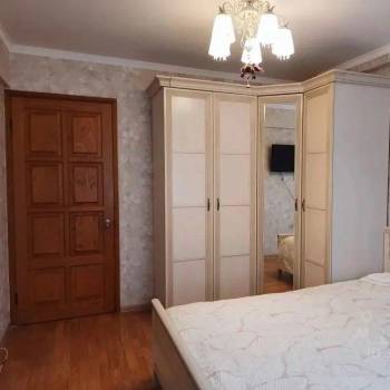 Сдается Многокомнатная квартира, 80 м²