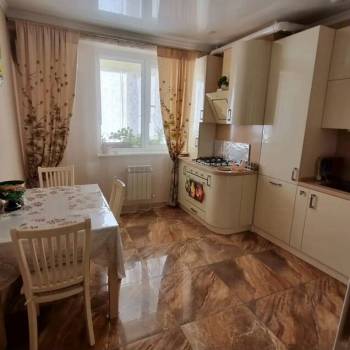 Продается 2-х комнатная квартира, 76 м²